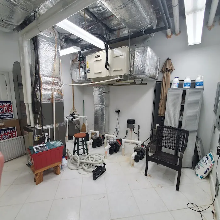 Woodby’s Electric Picture 10