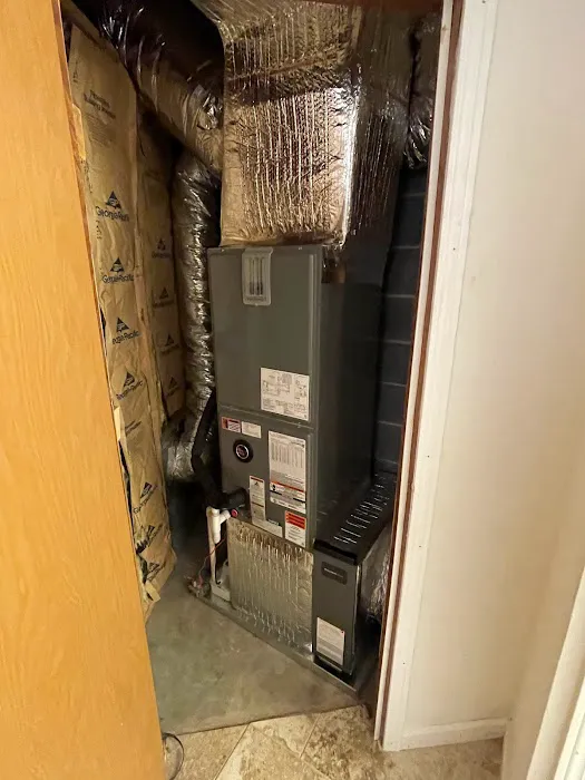 865 HVAC & Plumbing Picture 4