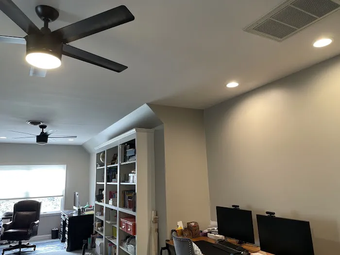 Lloyd's Electric Service, Inc. - Knoxville Picture 2