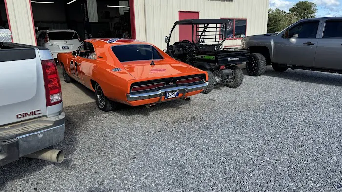 Kiser Blvd. Auto Repair Picture 1