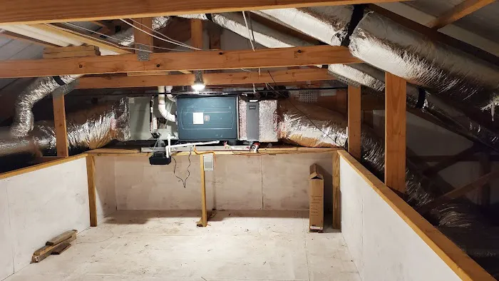 Lindsey's Service Company Picture 1