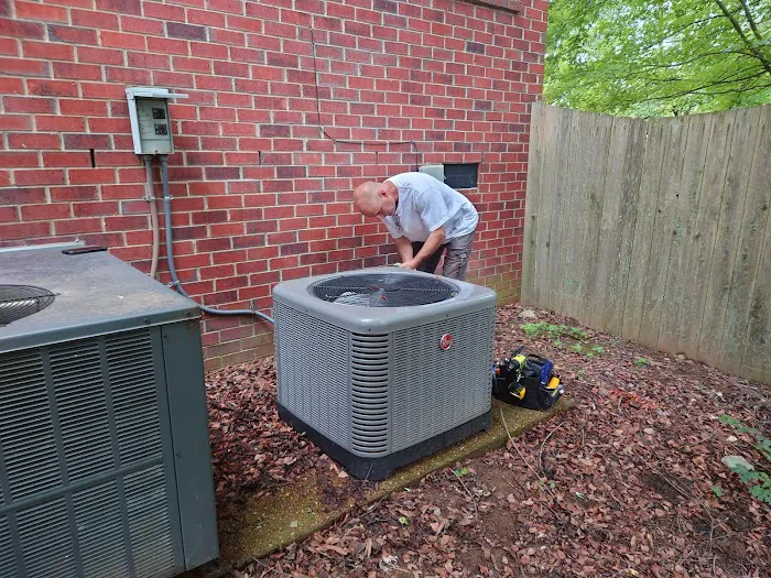 Hirt's Service LLC Picture 1