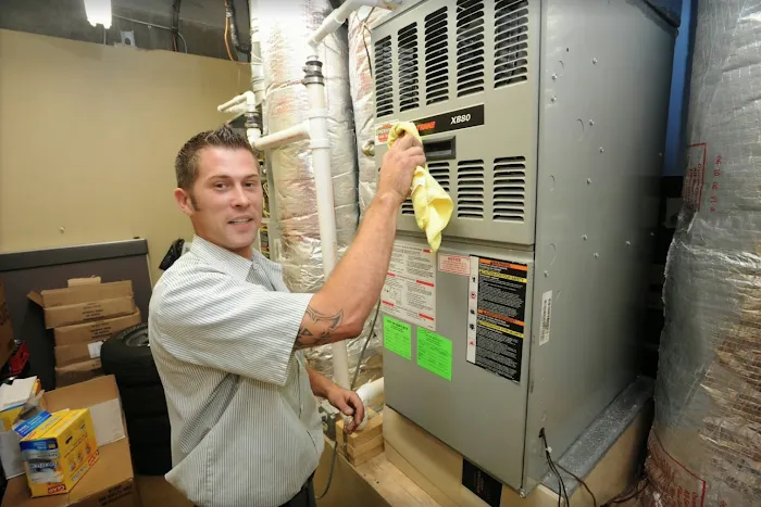 Mister Greenway AC Repair, Heating, Plumbing & Electrical Picture 10