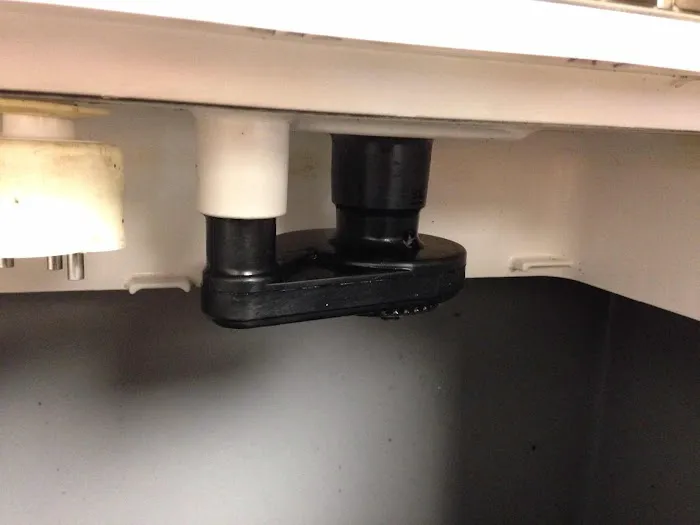 Blue Hat Mechanical Picture 4