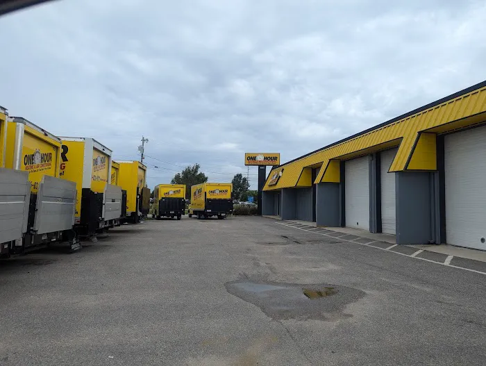 One Hour Production Office Picture 7