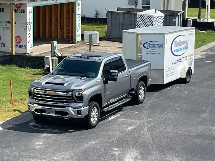 Montgomery's Coastal Cool Picture 4