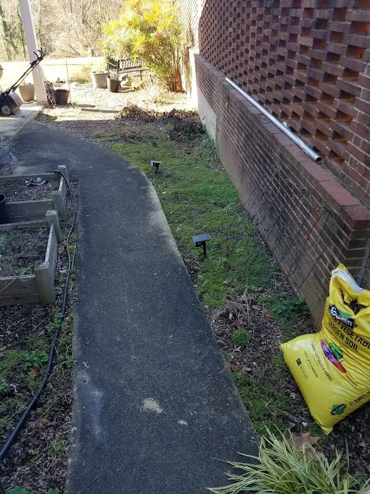 Carter's handyman services and lawncare Picture 7