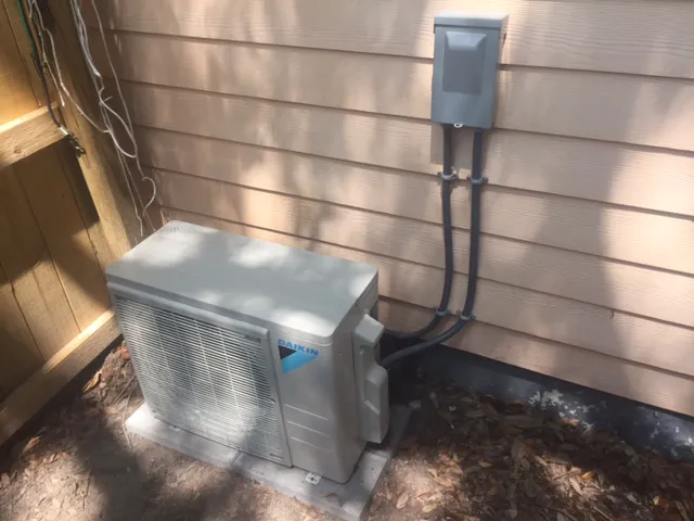Robbie's AC & Heat LLC (Air Conditioning & Heat Services) Picture 6