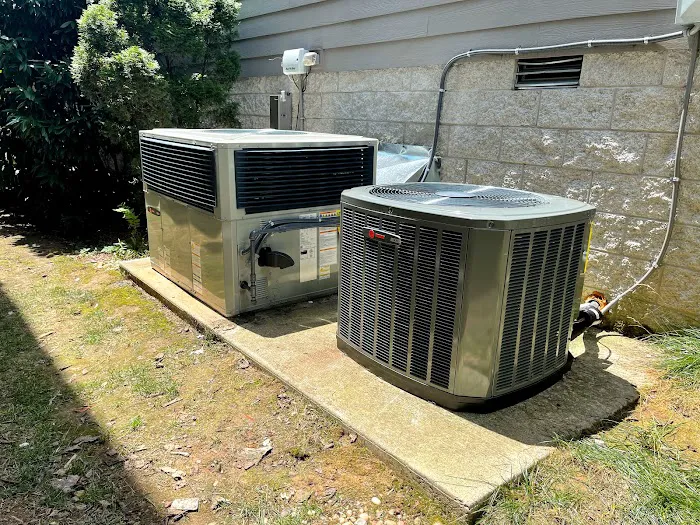 Breeze Heating and Cooling LLC Picture 1