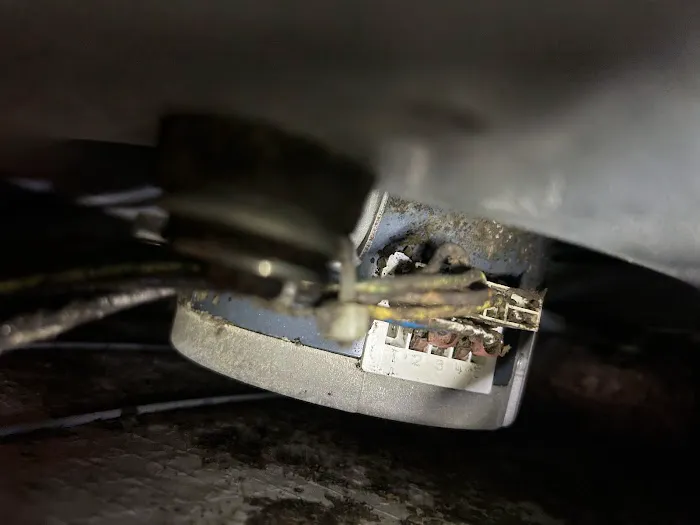 LYON HEATING AND AIR CONTRACTORS LLC Picture 3