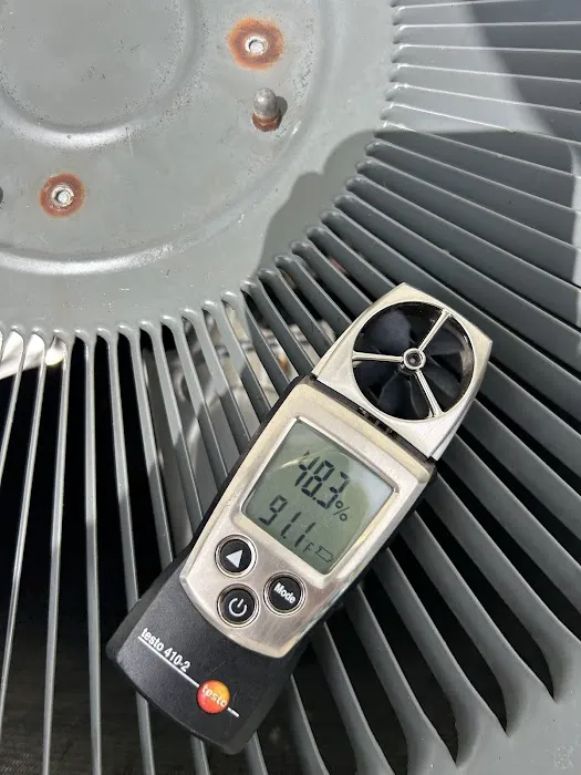 LYON HEATING AND AIR CONTRACTORS LLC Picture 4