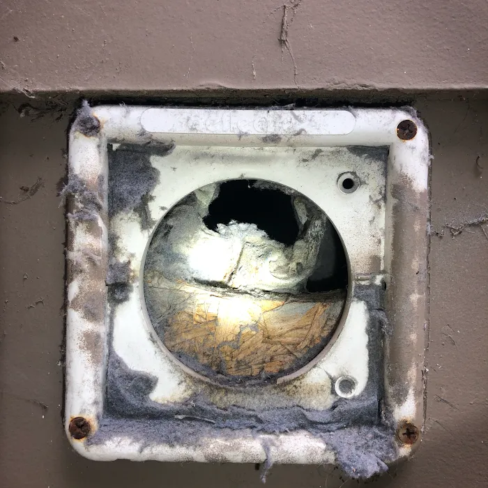 JNJ Dryer Vent Cleaning Picture 8