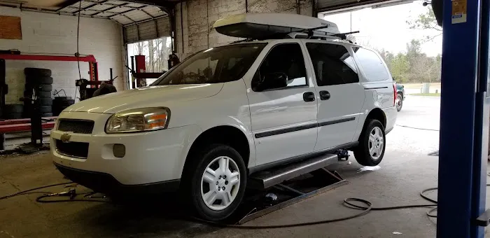 AC's Tire Clinic Picture 5