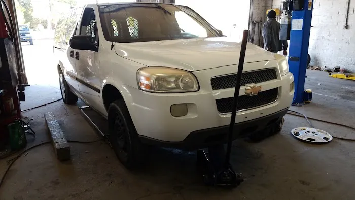 AC's Tire Clinic Picture 10