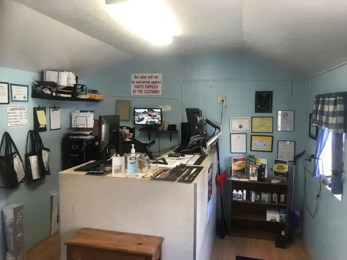 The Car Doctors Picture 3