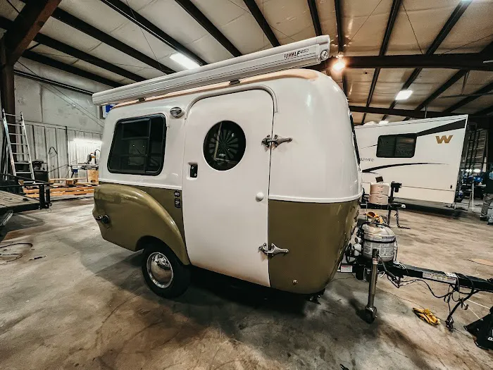 Nomadic Camper & RV Repair Picture 5