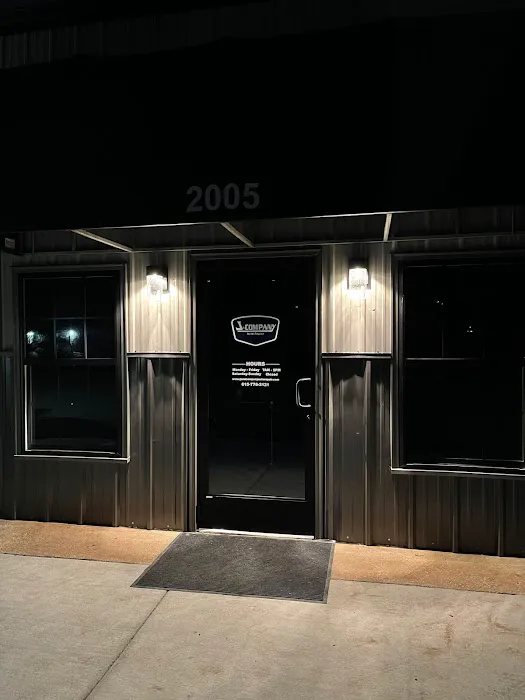 J & Company Auto Repair Picture 3