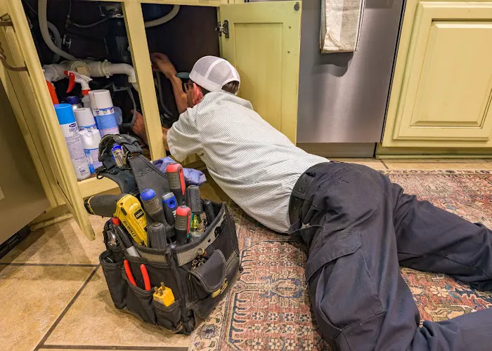 Mister Greenway AC Repair, Heating, & Plumbing Picture 1