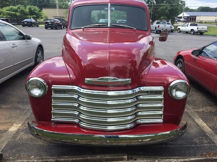 Hall's Auto Services & Repair LLC Picture 9