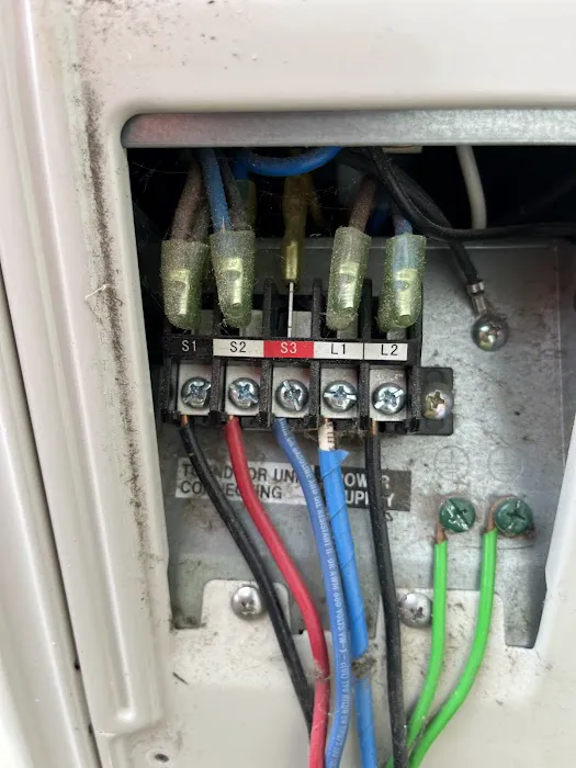 Page Heating/ Air Picture 10