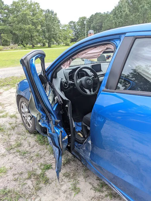 Surf City Tire and Auto Picture 2