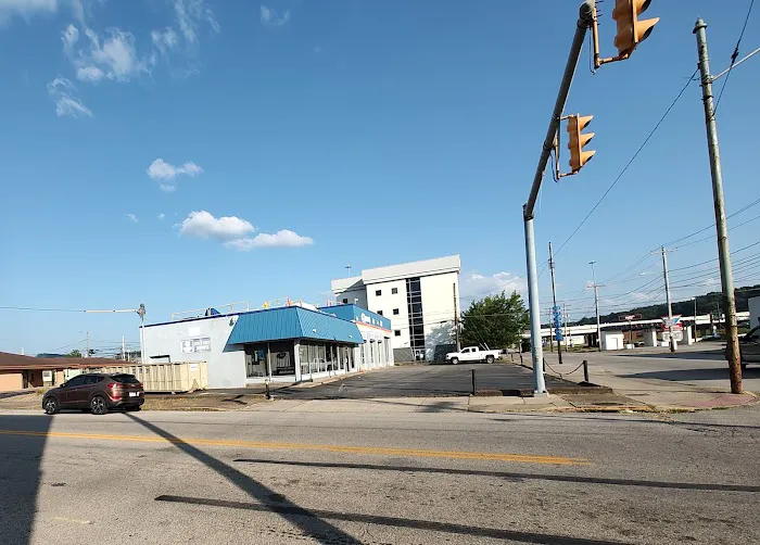 Steve & Stacy's Servicenter Picture 2