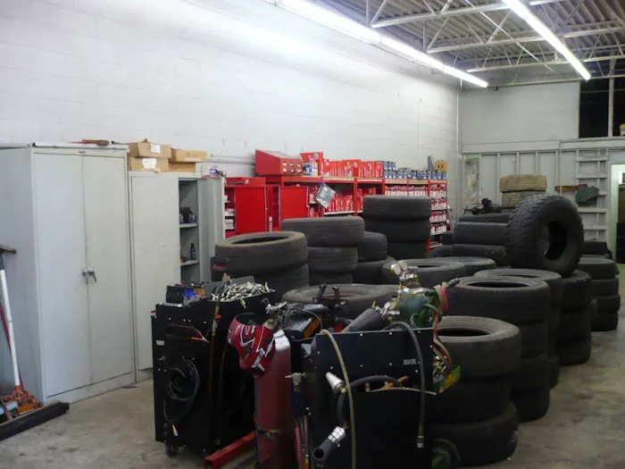 Dickson County Auto Repair Picture 3
