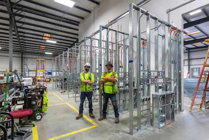 Lee Company Picture 2