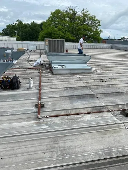 Flores HVAC Contractors Picture 8
