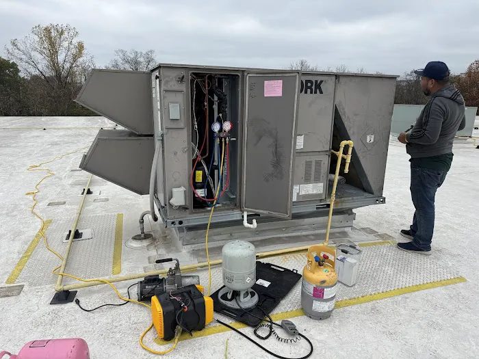 Nashville-Air LLC Picture 7