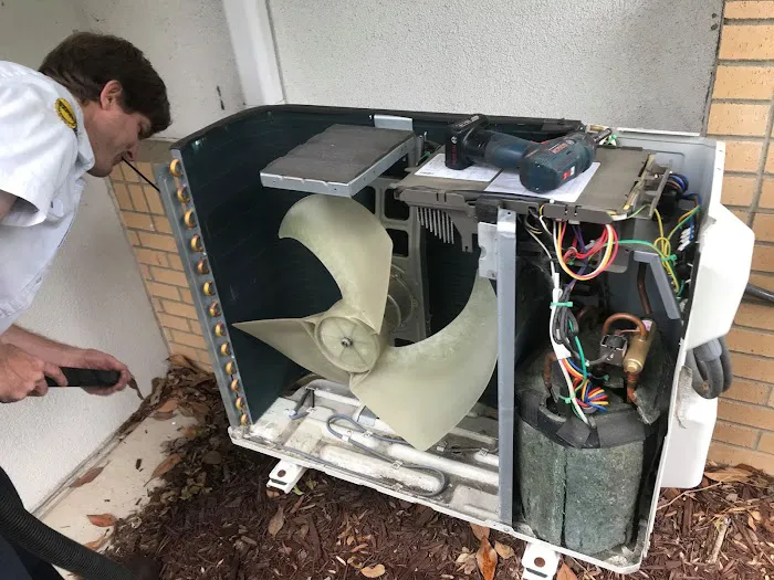 Advance Mechanical Heating & Air Conditioning Picture 1