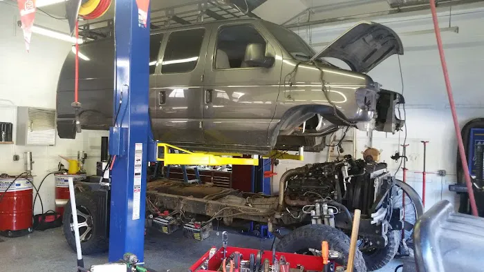 E & E Automotive Picture 5