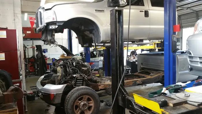 E & E Automotive Picture 6