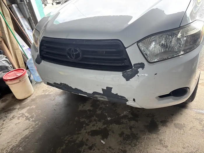 Crossland Auto Repair Picture 2