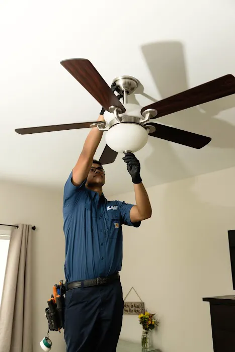 Lee Company Picture 3