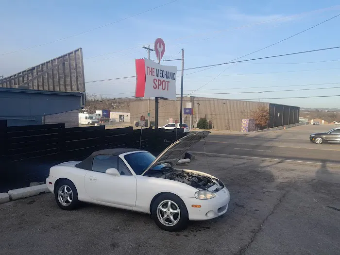 The Mechanic Spot Picture 2