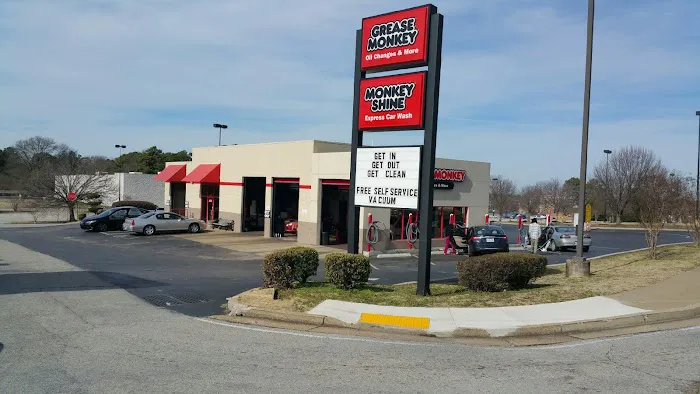 Grease Monkey Picture 4