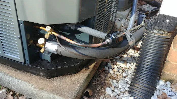 SantaAir Heating and Air Picture 2