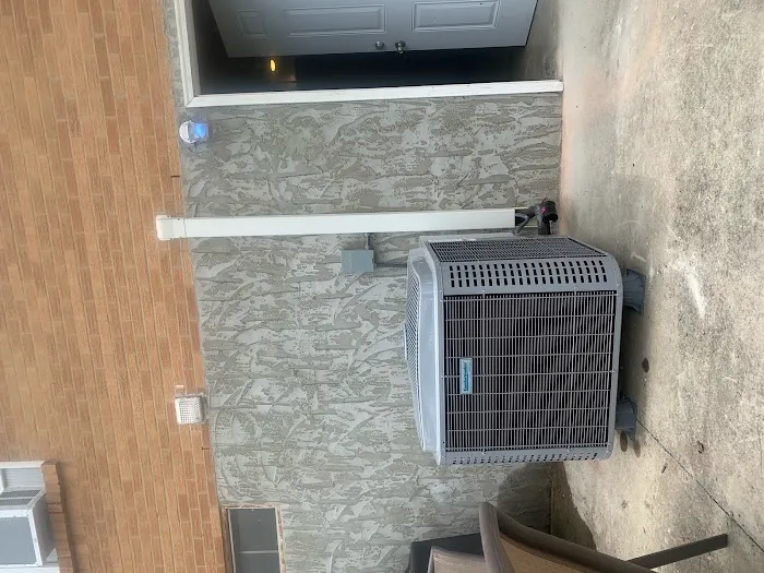 Air Temp of Radcliff Picture 8