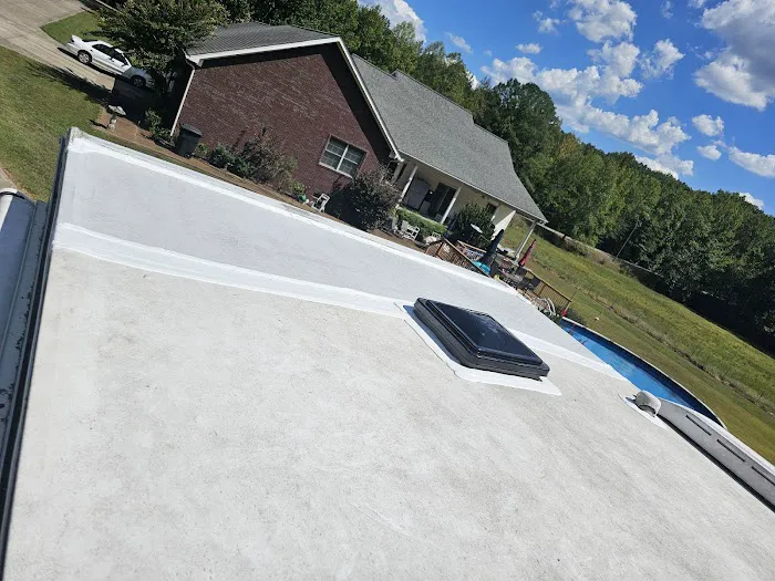 Ralphs Mobile RV repair service Picture 2