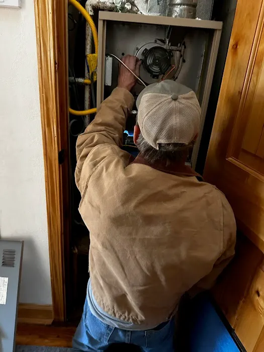 Vicksburg Cooling & Heating Picture 2