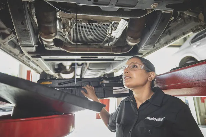 Meineke Car Care Center Picture 9