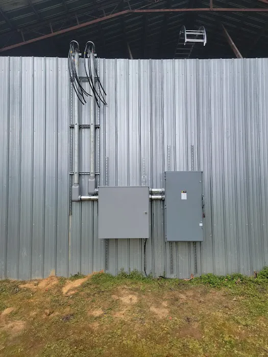 Hendry Services, LLC Picture 1