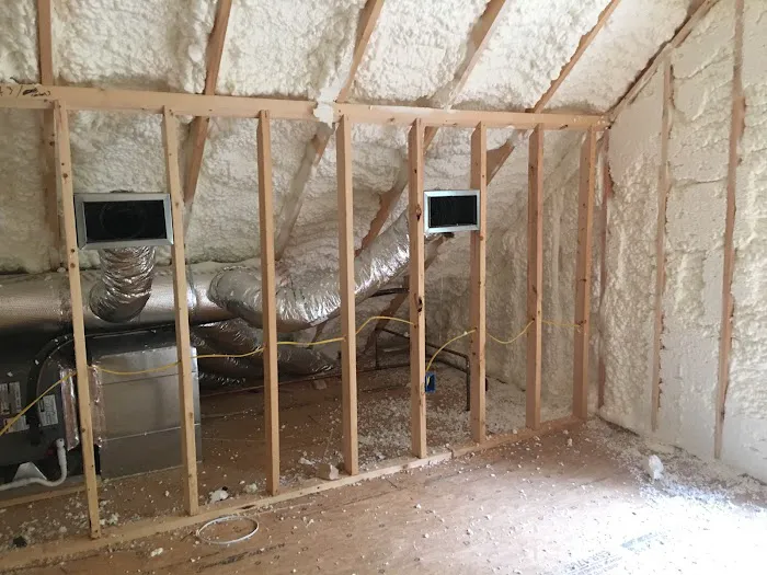Mac’s Spray Foam Insulation Picture 3