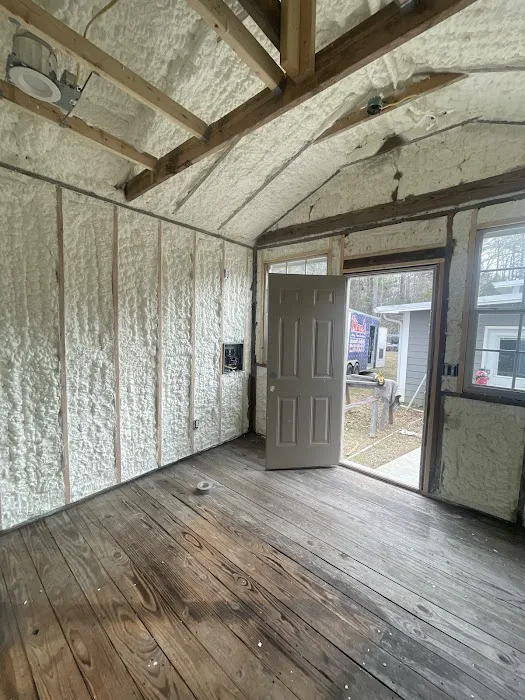Mac’s Spray Foam Insulation Picture 4