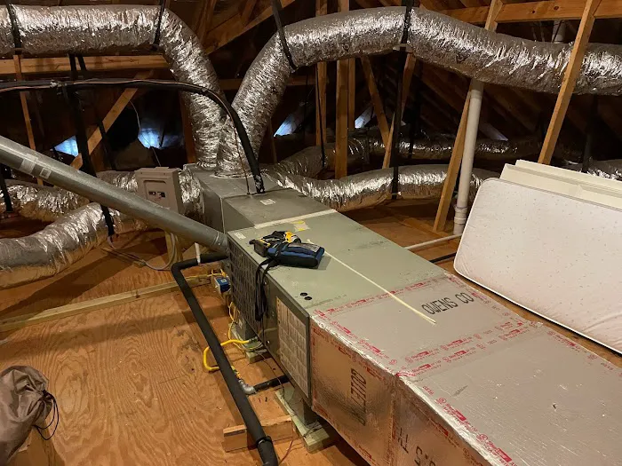 Helping Hand Services Heating & Air Conditioning Picture 8