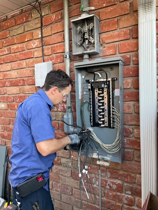 Mr. Electric of North Shore, LA Picture 4