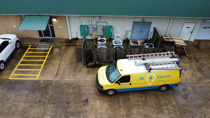 Mr. Electric of North Shore, LA Picture 3