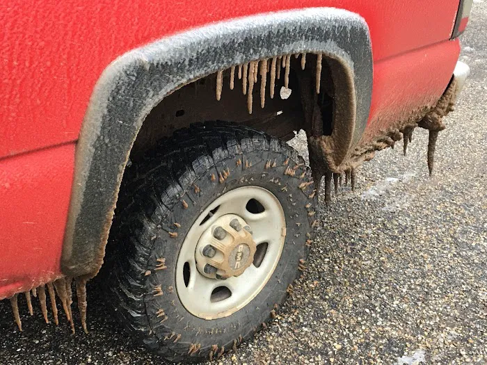 Laird's Tire & Auto Service Picture 1