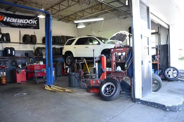 3rd Street Auto Repair Picture 1